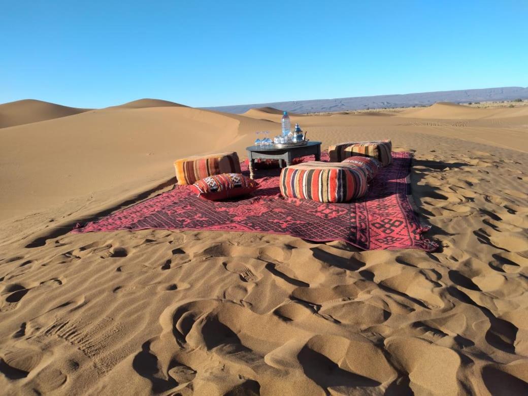 Hotel Mhamid Yaya Camp & Activites M’hamid El Ghizlane Exterior foto